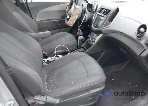 2013 Chevrolet Sonic Lt Auto z USA, uszkodzony, nr VIN 1G1JC5SH7D4207407